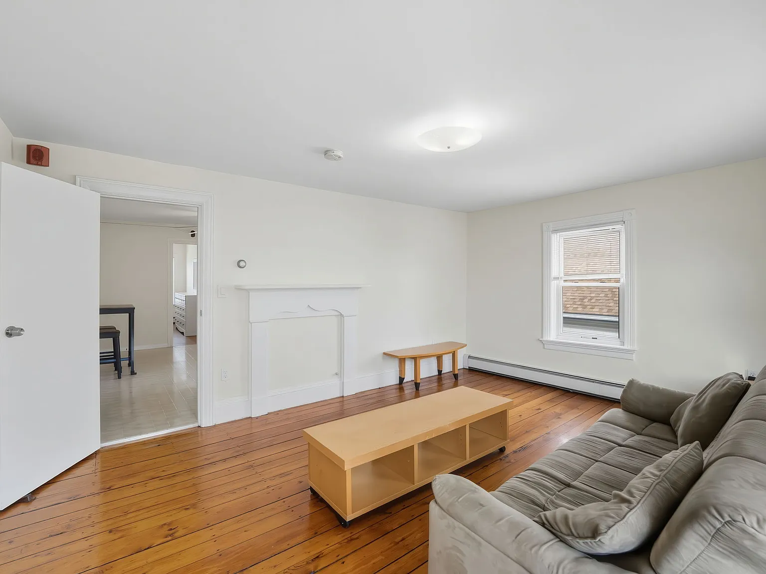 2 bed, 683 sqft, $2,150 — Photo 3