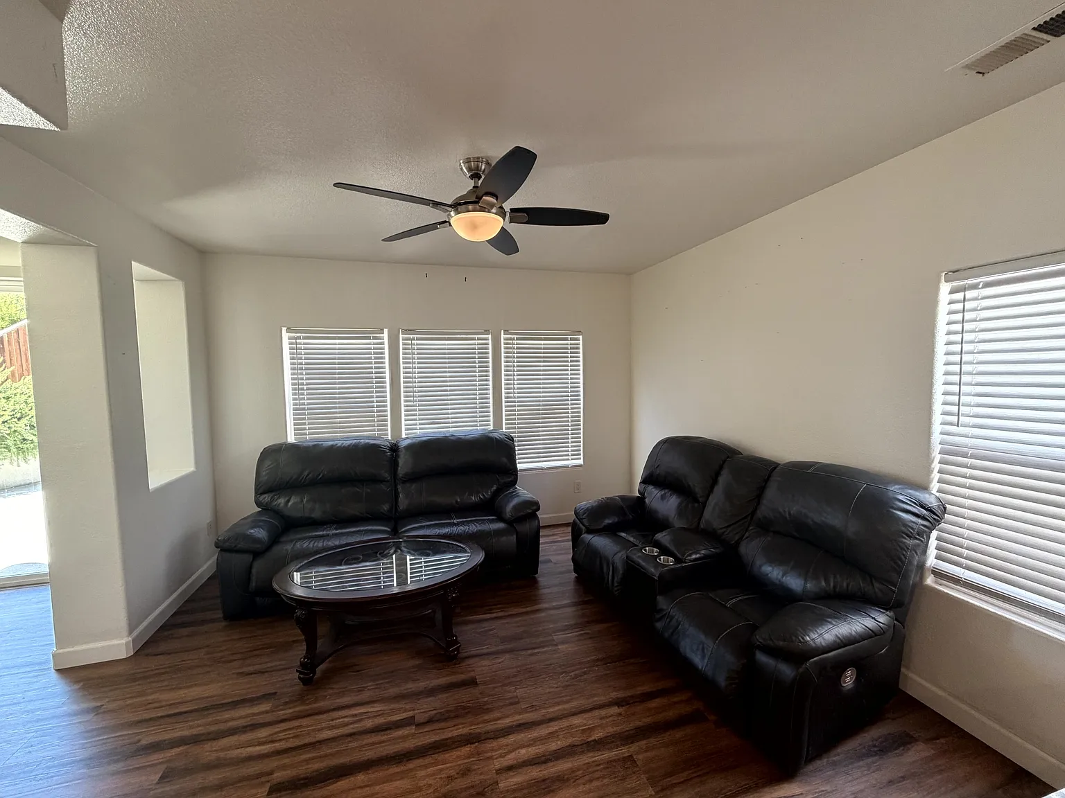 1537 Oyster Bay Ct - 1 — Photo 3