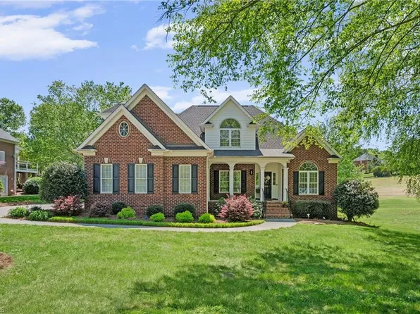 531 Oak Valley Blvd, Advance, NC 27006