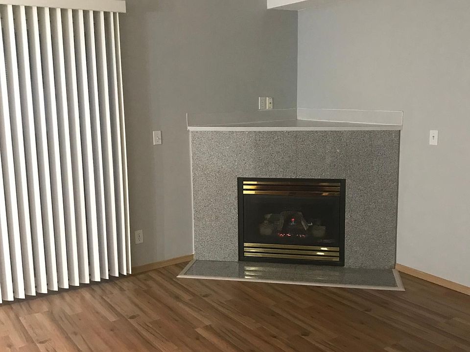 1st image of 15815 Admiralty Way APT B1