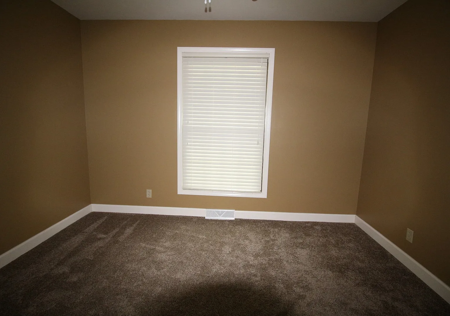 133 Youngridge Drive — Photo 3