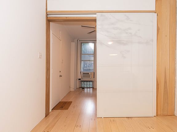 4th image of 50 E 1st St APT 2