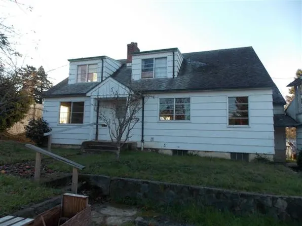 945 N Central Blvd, Coquille, OR 97423