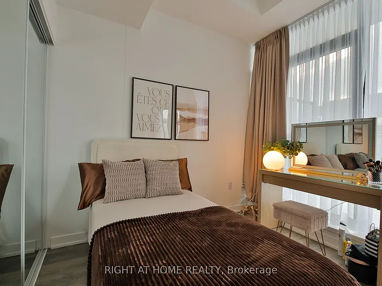 1612 Charles St #428 — Photo 4