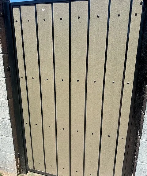 1416 E Del Rio Dr — Photo 35