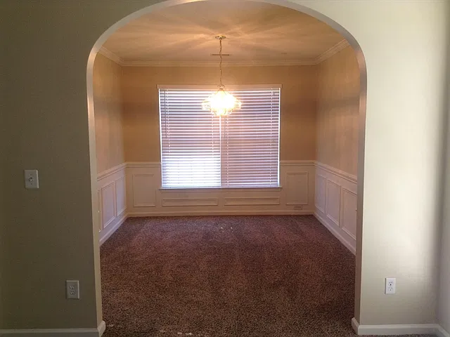 3 bed, 2.5 bath, 1450 sqft, $1,905 — Photo 4