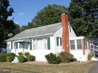 60 N Reid St, Hamilton, VA 20158