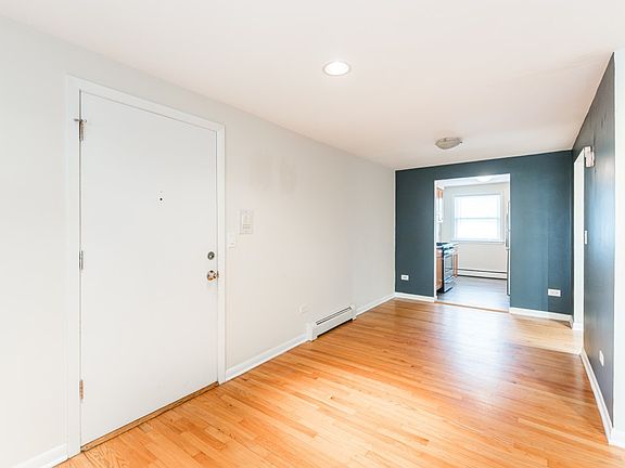5th image of 8712 W Berwyn Ave Unit 1E