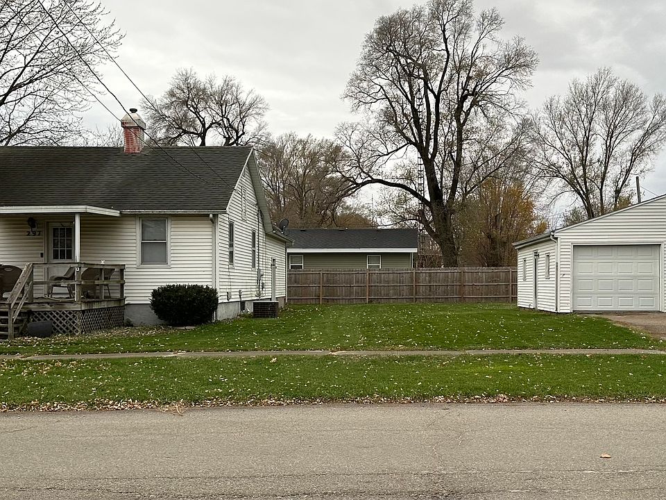 1st image of 297 S Chicago Ave