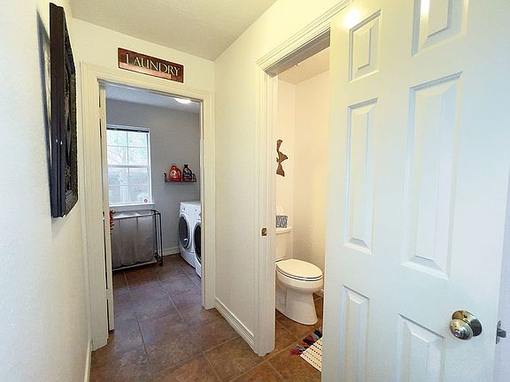 5th image of 2625 Braemar Ln