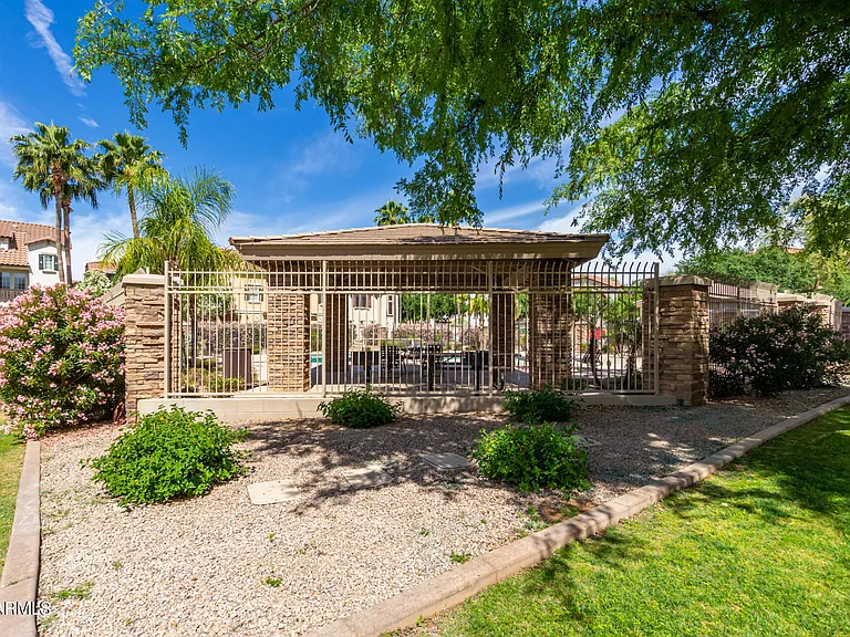 4324 E Windsor Ct — Photo 41