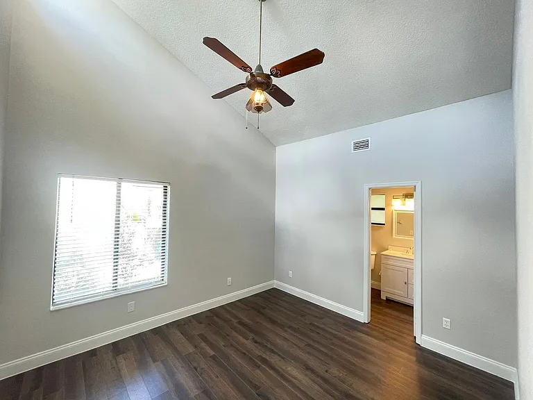 7800 Fernbrook Way — Photo 11