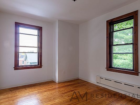 2nd image of 1 Oakland Ter Floor 2
