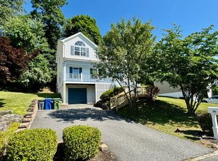 56 Walnut Ln, Middletown, NY 10940