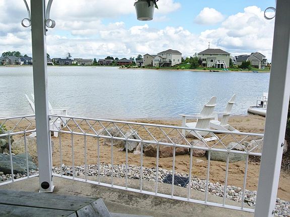 5th image of 7458 Watermark Dr