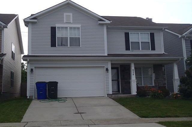 1st image of 924 Applecross Dr