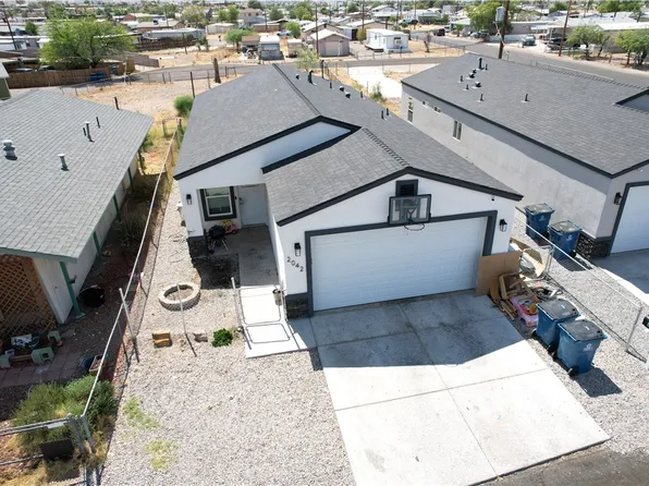 2042 Gregg Ln, Bullhead City, AZ 86442