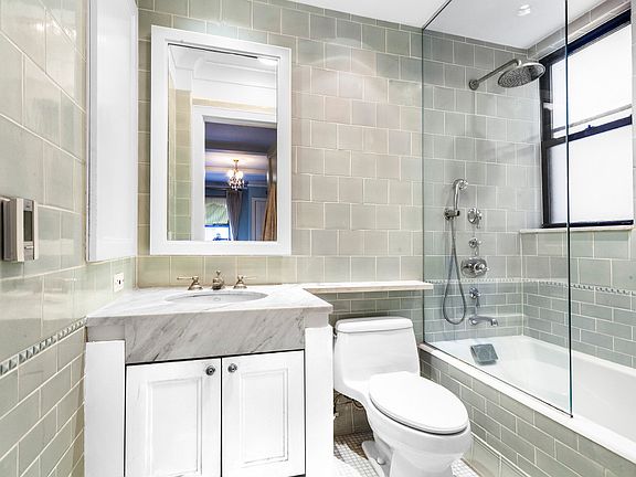 5th image of 129 E 82nd St #2-C