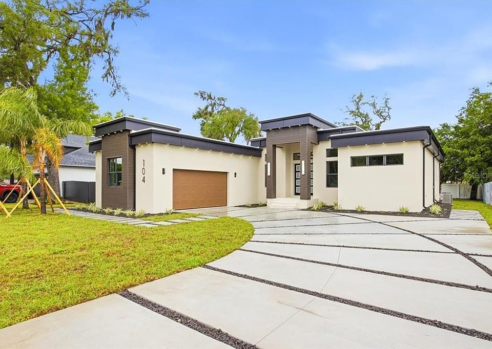 1st image of 104 S Maki Rd