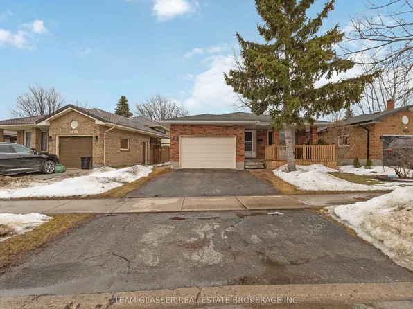 1082 Lawson Rd, London, ON N6G 2X9