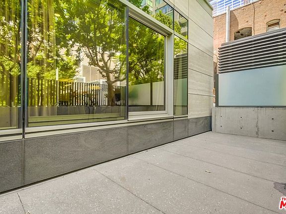 4th image of 1155 S Grand Ave APT 105