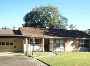 3830 Eloise St, Beaumont, TX 77707