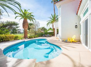 8733 Double Eagle Dr, Las Vegas, NV 89117