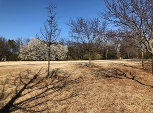 1621 Bedford Dr, Nichols Hills, OK 73116