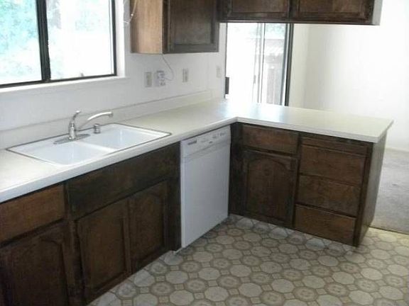 4th image of 7491 Windbridge Dr