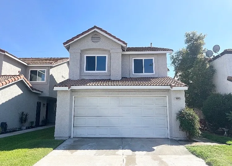 3 bed, 2.5 bath, 1455 sqft, $3,100 — Photo 1