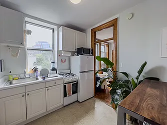 Rented by Denise Rosenblum, LREB