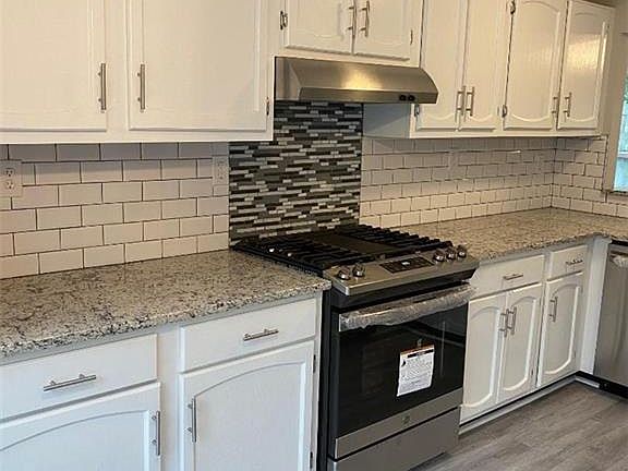 5th image of 5011 Laurel Springs Way SE