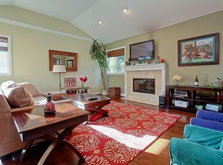 2417 Carnegie Ln #C, Redondo Beach, CA 90278