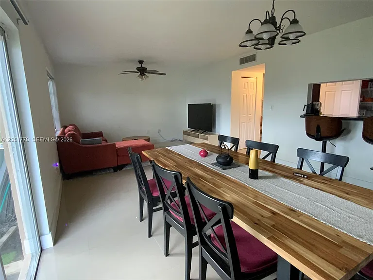 17100 SW 94AVE #503 — Photo 6