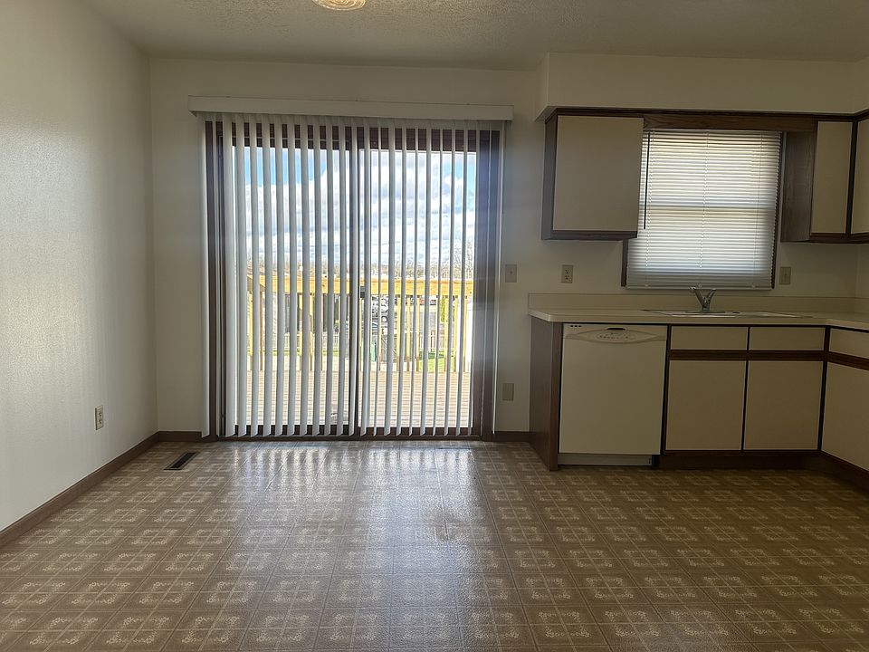 1st image of 421 Adams St #11299399