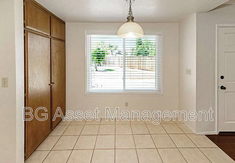 2726 Garrity Ct — Photo 7