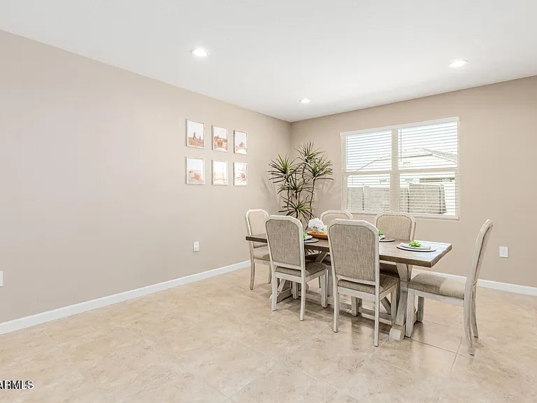 30916 W Verde Ln — Photo 8