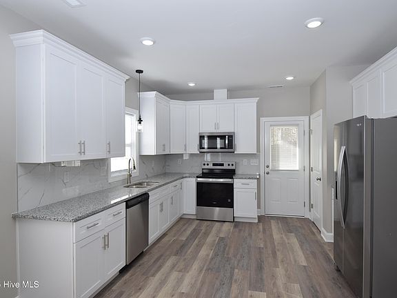5th image of 849 Sarah Rebecca Dr #A