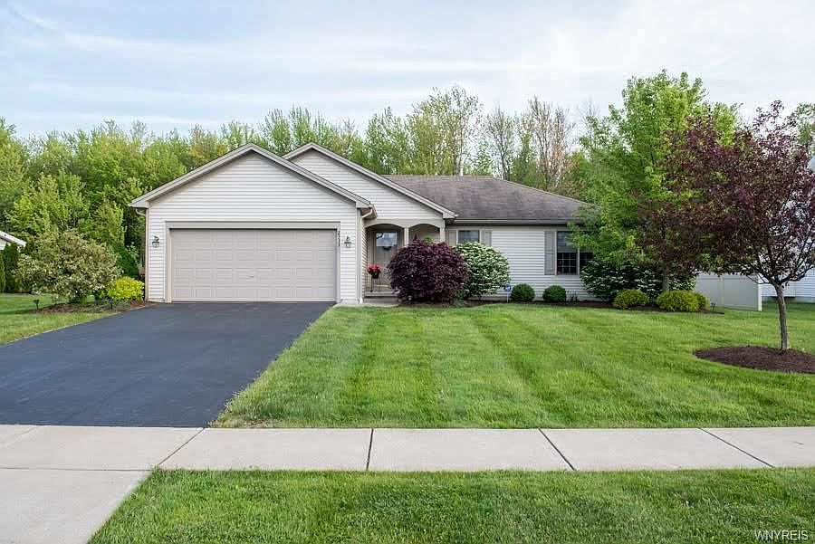 1st image of 2333 Hobblebush Ln