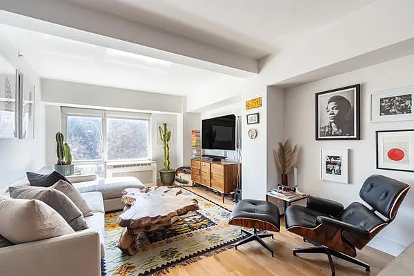 360 Smith St #5G — Photo 2
