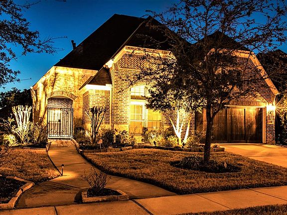 3rd image of 2118 Landers Dr