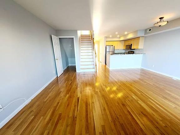 3rd image of 48 Patricia Ln #2