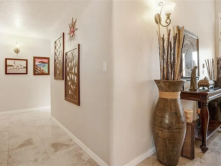 1154 Crystal Cove Pl — Photo 32