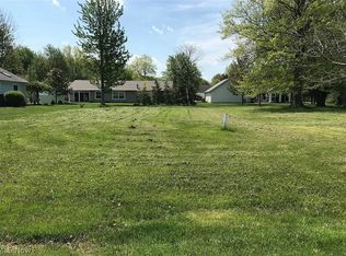 Huntington Ct, Ashtabula, OH 44004