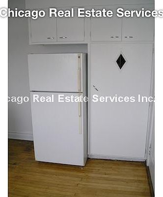 3rd image of 4043 N Mozart St