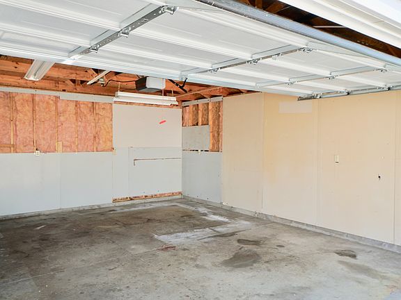 5th image of 2211 Craig Dr