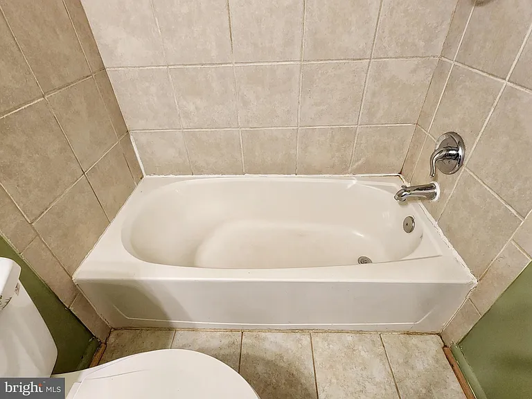 8245 Wycliffe Ct — Photo 27