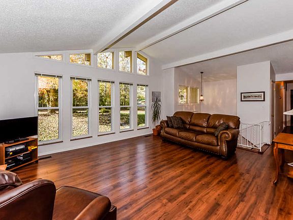 4th image of 1508 Brent Dr