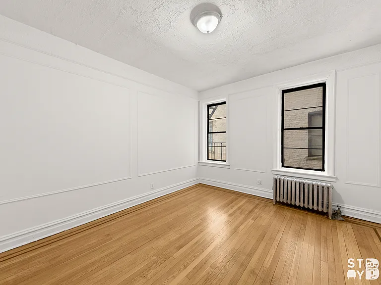 400 Clinton Ave #5C — Photo 6