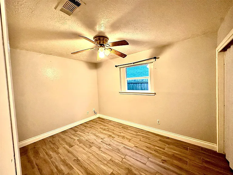 7754 Bunker Wood Ln — Photo 8